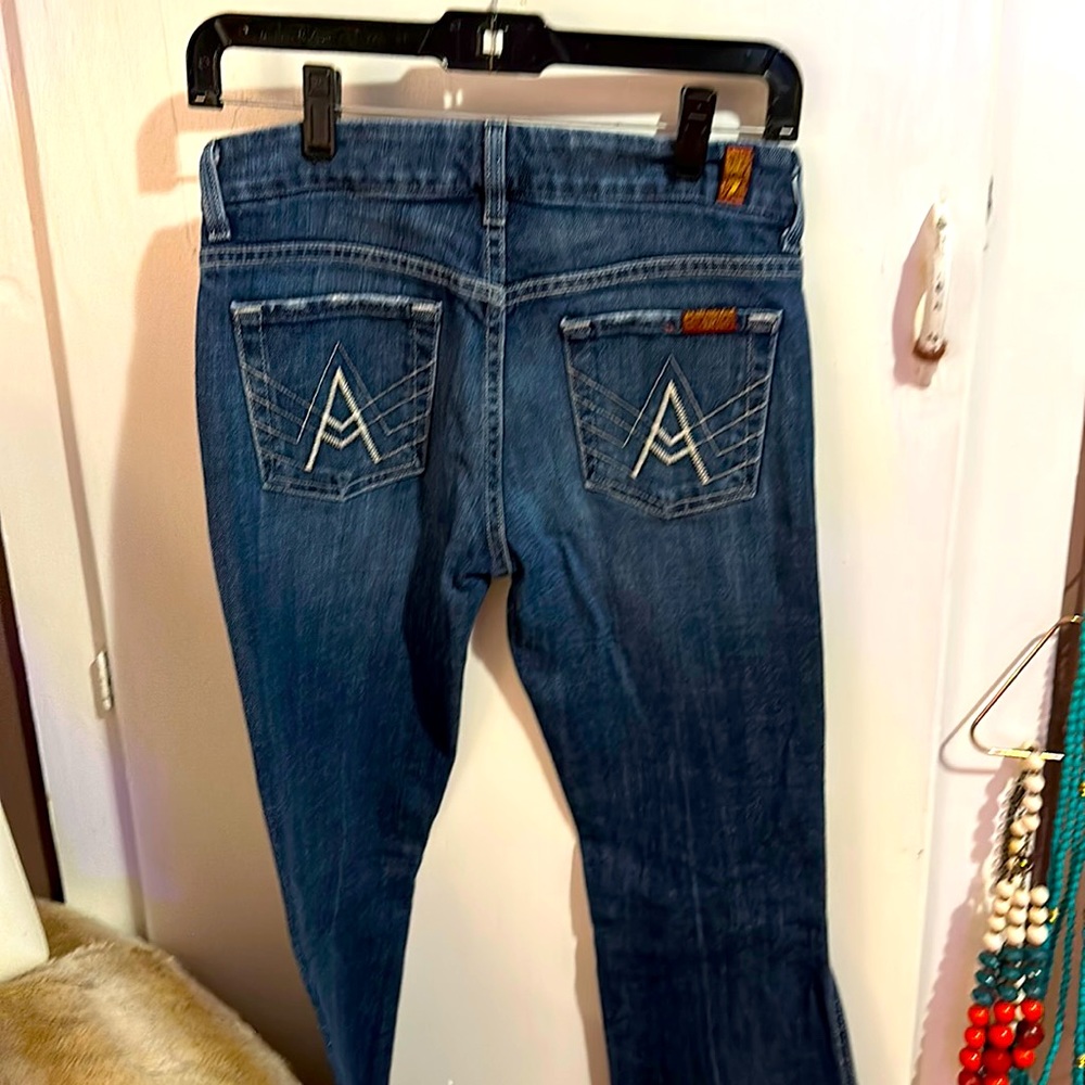 Excellent condition seven for all mankind jeans. “a pocket”style -boot cut. ✔️🎈